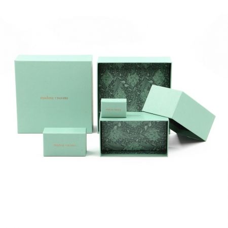 Paper  Gift Box With Lid 